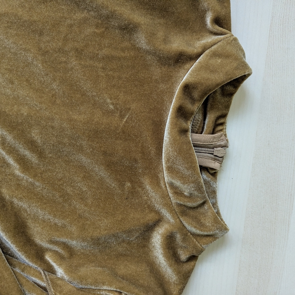 Ivy City Co La La Lady Midi Gold Velvet Long sleeve Modest Mom‎ Dress S - Picture 12 of 16